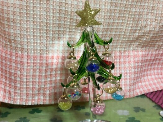 ハピネスダイアリー | クリスタルクリスマスツリーを飾って心が高鳴る