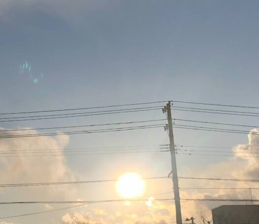 ハピネスダイアリー | 光差し込む すがすがしい朝の空