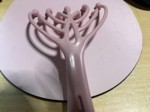 ハピネスダイアリー | 頭皮をマッサージして 疲れを癒す