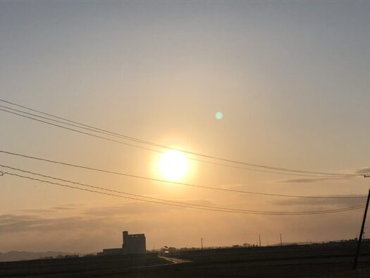 ハピネスダイアリー | 輝く夕焼けに心和む時間