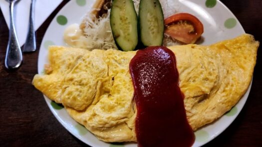 ハピネスダイアリー | オムライスで満たされる ランチタイム
