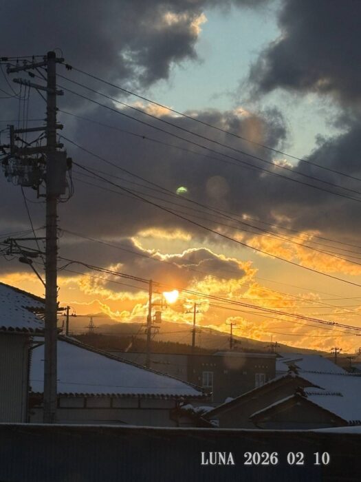 いー庄内ドットコム | 緊張感の夕陽