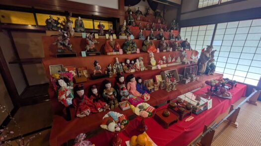 ミスト・ダイアリー | 趣向を凝らした人形や野菜の飾りがすごい「旧白幡邸」鶴岡市
