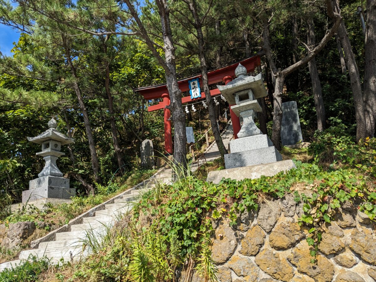 Good Luck Stream | 白山島（鶴岡市由良海岸）に行って来ました