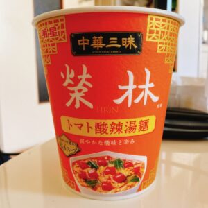 カップラーメン　明星　トマト酸辣湯麺